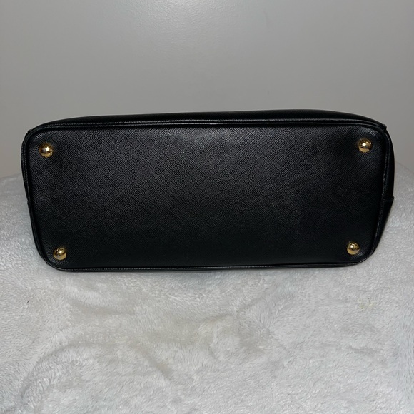 Prada Galleria medium size - Picture 3 of 15